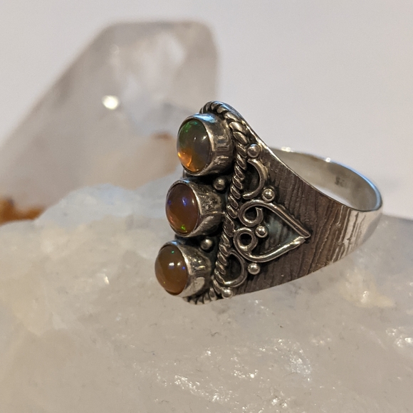 Natural Ethiopian Opal, 925 Silver Ring, Size 8 - Picture 7 of 9
